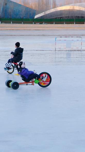 冬天遛娃就来园博园的冰雪嘉年华#冰雪乐园 #滑冰 #亲子游玩好去处 #遛娃 #冰雪嘉年华