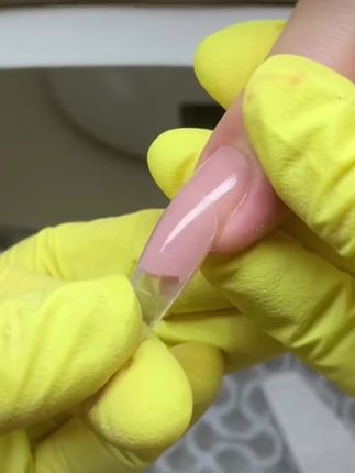快速修型不振手 开F转用砂片左侧区域轻贴打磨,转速15至20 #美甲💅
