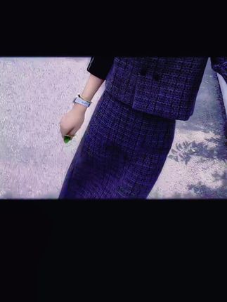 2025秋冬新款!法式高级感灰色小香风套装美翻了! #气质女装 #秋冬套装 #秋冬新款 #气质穿搭 #百搭套装
