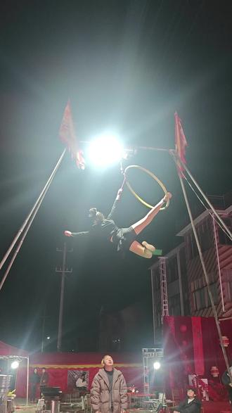 欢迎大家收看皖北特色。如果侵权了,请联系我删除#演出现场视频分享给大家 #演出婚礼现场视频 #农村结婚 #过年了过年了