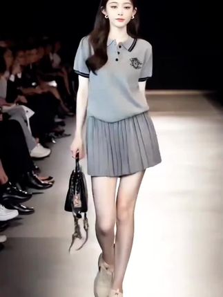 #dou上热门 #2025夏季新款时尚休闲polo领针织衫百褶半身裙时尚套装气质减龄女#气质穿搭 #谁穿谁好看系列 #巨量千川