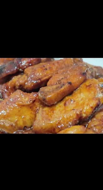 复刻公瑾最新菜单《达啤啤爆翅》青春版 今天被公瑾的达啤啤爆翅馋哭了,复刻一下,具体教程还得等@变成护肝片 出!非常好吃,大家可以参考一下#可乐鸡翅 #小孩菜 #美食教程 #美味鸡翅做法 #按时吃饭