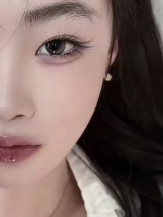 真的绝美,自然款狐系睫毛,简单三簇就能轻松改变眼型#假睫毛 #人人都可以是睫毛精 #狐系假睫毛#生活服务热点中心 #爆改