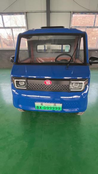 电动四轮小货卡,零排放,环保节能,货箱设计多样,可根据需求选择不同载重和尺寸,适合快递,配送,摆摊等多种用途