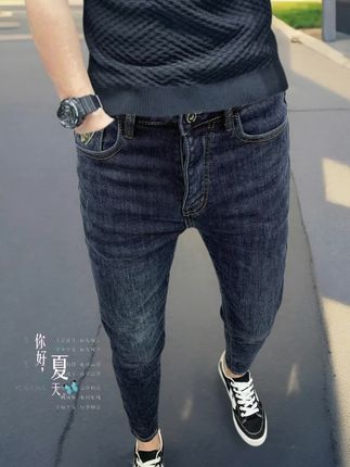 韩版美式蓝灰刺绣小脚牛仔 #男士牛仔裤 #夏季穿搭 #夏天该有的样子 #无限回购的宝藏单品 #男士神仙单品 @抖加🔥上热门🔥dou+🔥热点宝 @抖加上热门