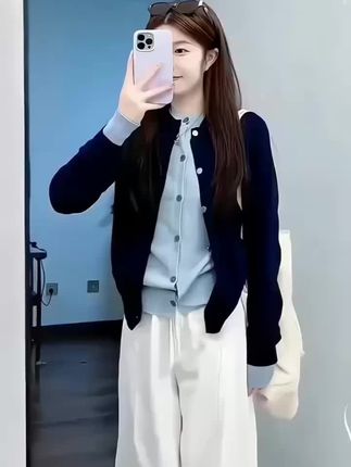 这套衣服穿起来真的是绝绝子啊,姐妹们! #当我听Cortis学琥珀系穿搭#早秋显身材平价上衣合集 #早秋秀场抄作业告别路人感 #微胖女生怎么穿出早秋氛围感 @DOU+上热门 @我要上热门 @抖加🔥上热门🔥dou+🔥热点宝