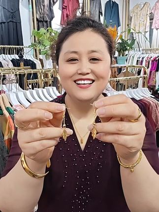 #耳坠#谁戴谁好看 #戴出了高级感 #精致女人必备 #超便宜超划算 @抖音小助手