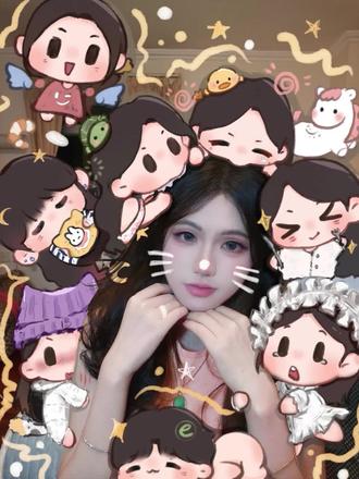 快点叫你会画画的朋友画给你吧
#画画 #q版 #07#突发奇想