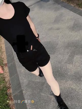 20岁觉得爱能抵万难,40岁依然不懂得给自己留余地#短裤 #穿搭