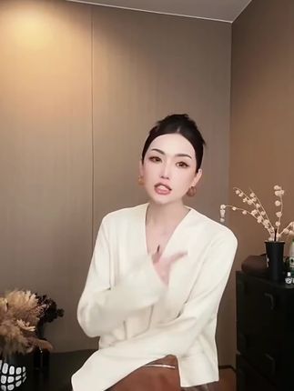 #2024早秋时髦主场 #品质女装 #穿出高级感 #谁穿谁好看 #连衣裙