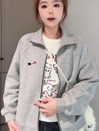 小狗刺绣外套女双拉链卫衣2025秋季新款立领开衫休闲百搭长袖 #2025秋季新款 #休闲百搭长袖 #小狗刺绣外套 #双拉链卫衣 #ootd穿搭