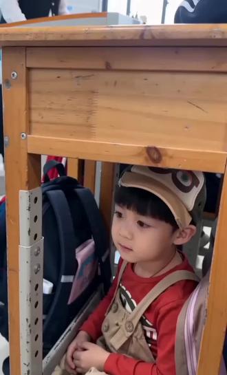 #杨博文 #左奇函 #张函瑞 #陈思罕 是谁又把波纹带来上课了~ 奇文99@DOU+上热门 @抖音小助手 @TF家族 @抖音创作小助手