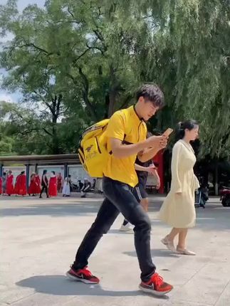 追梦者郑超龙(逆流而上)