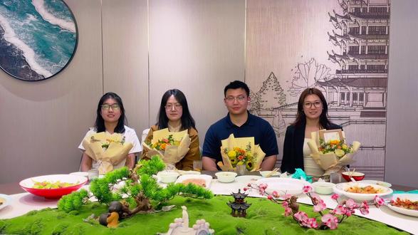 乒乒乓乓天下无双 #毕业🎓 #合照是大学给我最好的礼物 #最好的礼物就是和大家在一起 #青春不散场缘聚正当时