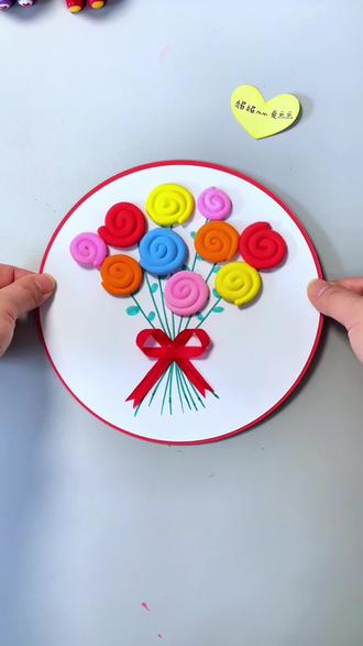 女神节手工画,粘土搓一搓,卷一卷,小花花就简简单单做出来啦,带宝贝来试试吧!#亲子手工 #幼儿园手工 #女神节手工 #创意手工 #三八节手工