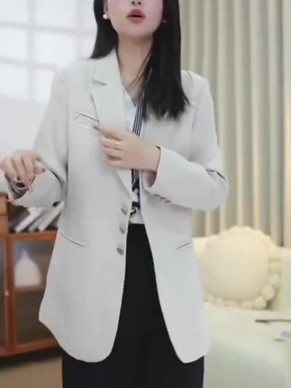 今年流行西装外套女春秋2025新款爆款韩版休闲米白色高级感小西服