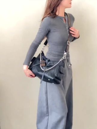 黑武士爆款托特包,斜挎包,今年超火大容量单肩包,软皮休闲轻奢女包包#时尚美包 #潮流女包 #爆款