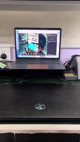 机械革命蛟龙7,开机电脑黑屏,不显示,主板短路,更换原厂屏幕#机械革命 #机械革命蛟龙7 #电脑不开机 #电脑维修 #笔记本维修