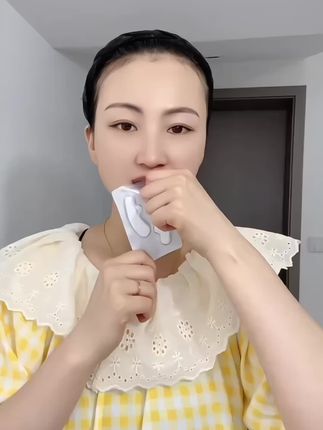 #我要上热门 喜欢熬夜的姐们,一到秋冬天就有干纹爱卡粉的一定要试试,闺蜜都夸我状态好#眼膜贴#美妆好物 @抖加🔥上热门🔥dou+🔥热点宝