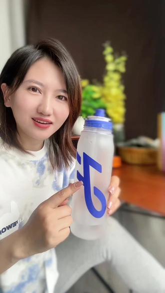 玩味环水杯正确使用方式!#水杯选择有讲究 #每日饮水计划 #有趣的水杯 #千亿流量扶持计划