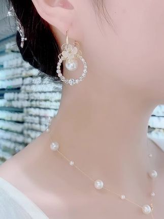 端庄气质优雅白色明艳灵动耳环#耳环女#耳环#爆款
