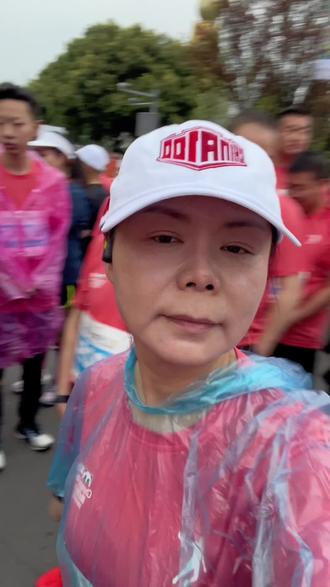 双遗马拉松半马完美完赛,我终于有了田联认证赛事的半马成绩,个人成绩PB。#成都双遗马拉松 #比赛现场 #挑战自己突破自己 #见证前行的每一步