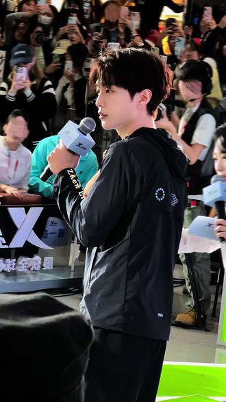 只想把这一刻放慢一点 #范丞丞 #范丞丞特步#追星 #厦门sm城市广场