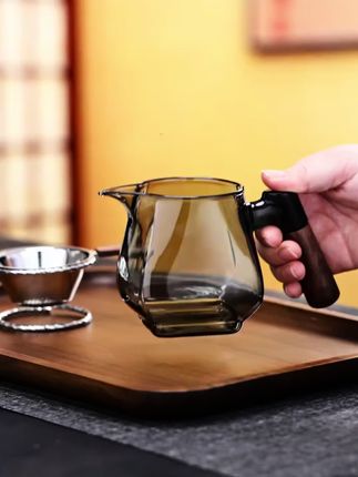 高硼硅玻璃加厚公道杯带茶漏高档分茶器功夫茶具一体过滤泡茶公杯#茶具 #居家好物 #茶器茶具 #高硼硅玻璃 #茶具好物推荐