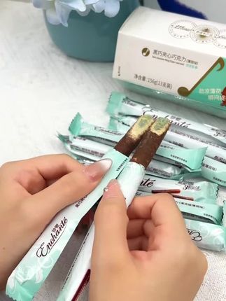 金帝薄荷巧克力棒,纯可可脂打造,中秋佳节送礼,美味零食传递温情!#零食推荐 #巧克力 #中秋送礼送什么 #可可脂