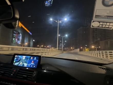 特别喜欢梁博的这首《没处就黄了》