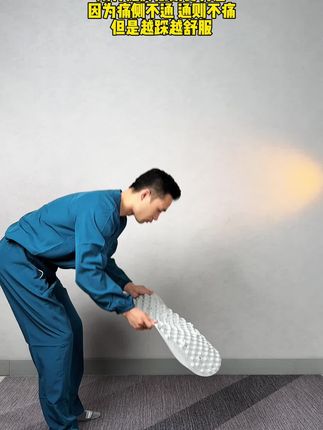 指压板超慢跑真的很神奇,不限场地,不限年龄,在家轻松锻炼,足底刺激,身心舒畅#超慢跑#居家锻炼#大肚腩变小蛮腰