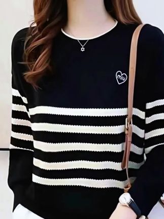 天冷了,打底衫提前准备好了吗?100-200斤大码女装爱心刺绣宽松显瘦圆领针织打底衫女#穿搭搭配 #穿搭 #大码胖mm搭配 ##针织衫穿搭