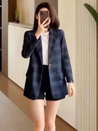 #创作灵感 #减龄显瘦穿搭 #高级感穿搭 #时尚气质穿搭 #穿出自己的风格
