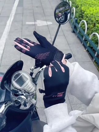 手套提前买!降温不挨宰! 这个价就到手的保暖手套真的很值!#手套 #防滑耐磨 #出门必备 #好物推荐分享