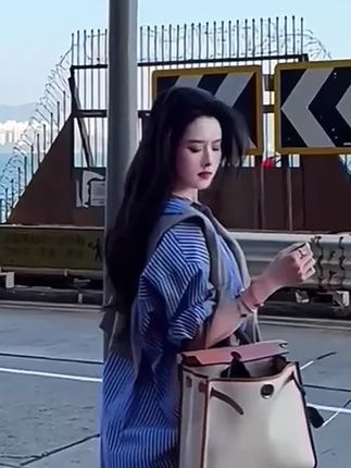 新款条纹衬衫#条纹衬衫