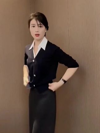 拼色假两件polo长袖针织衫女新款气质通勤简约休闲上衣1457#秋季穿搭 #简约穿搭 #长袖 #针织衫 #好看吗