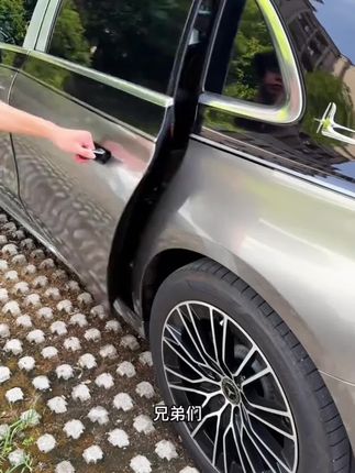 适用于奔驰E级座椅下出风口防尘保护罩C260LGLC260车内饰用品配件