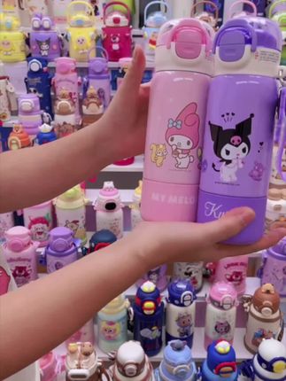 库洛米一杯三用保温杯,还可以放在书包两侧,很方便 #儿童保温杯 #开学季#库洛米保温杯 #儿童水杯