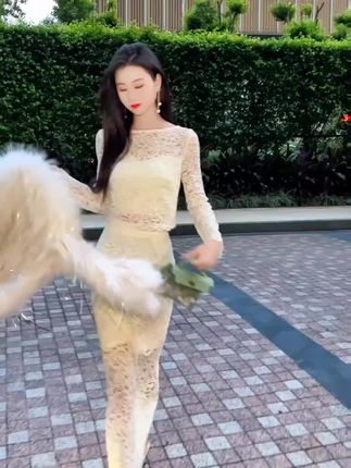格润雅气质优雅蕾丝套装群女2025新款显瘦上衣开叉半身裙两件套#好身材好气质 #这也太好看了