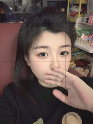 多么强大的美颜啊..但是也遮不住我的白发😔#白发王妃