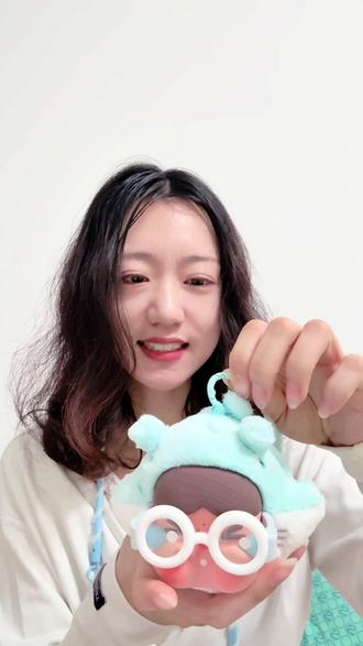 新品Crybaby悲伤逆流成海系列耳机包,Pucky精灵飞行系列毛绒挂件拆盒。 #泡泡玛特