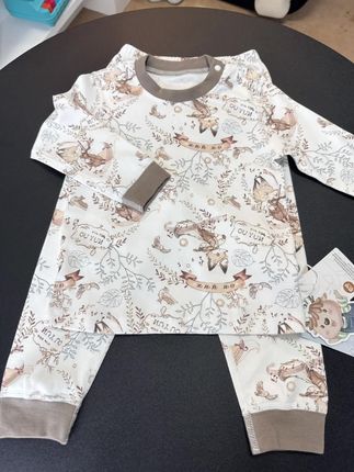 追求高品质的妈妈 赶快入#欧孕 这套秋衣秋裤小套装,做工细节没得说,上身舒服又柔软,趁现在价格合适 闭眼入#高品质童装#母婴好物 #面料柔软舒适