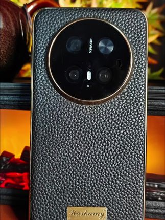 真皮 真皮 选用头层牛皮 #mate60#mate70 真皮包边设计风格时尚 防摔效果好 简约不失优雅 带磁吸充电 镜头保护#手机壳 #强烈推荐 #真皮手机壳