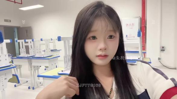 教室就这样子了,报不报就算了 #公办学校选择 #高性价比学校 #教室实拍 #广西电子高级技工学校