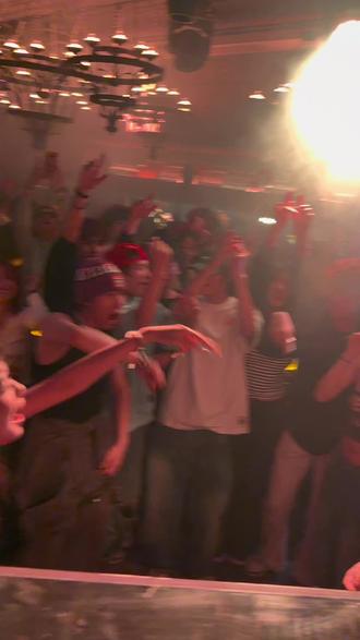 昨天芭特庄园太疯狂了
#芭特庄园#成都酒吧