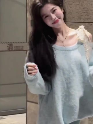 #上热门 哇哦,这个奶蓝色蕾丝绑带毛衣也太温柔了吧#甜美穿搭 #ootd穿搭分享 #韩系穿搭 #温柔风穿搭