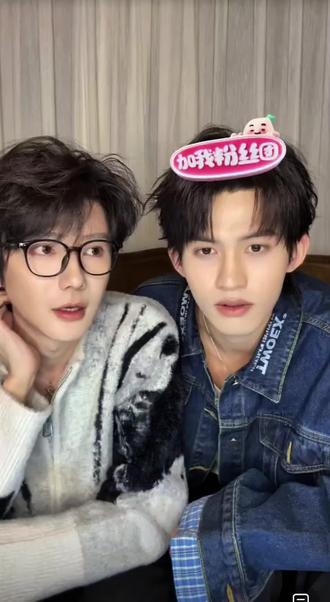 关于粉丝名,我觉得普普@郝熠然 想的“小火柴”就很好听,@云旗Yunqi 旗宝不说也是喜欢的对吧😁#云熠星河 #云旗yunqi #郝熠然