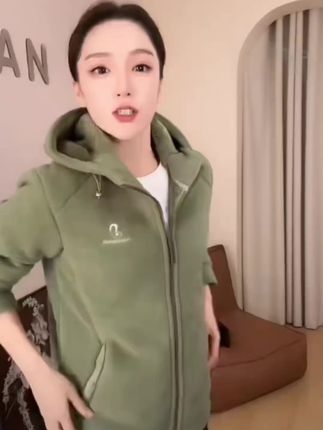 #今日穿搭 #气质美女穿搭 #女装 #休闲舒适 #穿搭展示