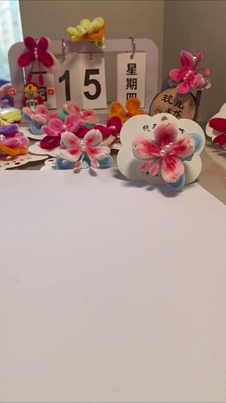 #教程 #扭扭棒 #DIY #手工 会旋转的蝴蝶发夹款戒指款教程奉上!披2米一个,零廋5米一个。