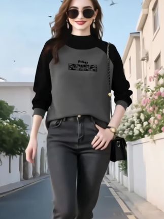 #春秋穿搭 #穿出自信穿出美丽 #内搭外穿都好看 #长袖t恤